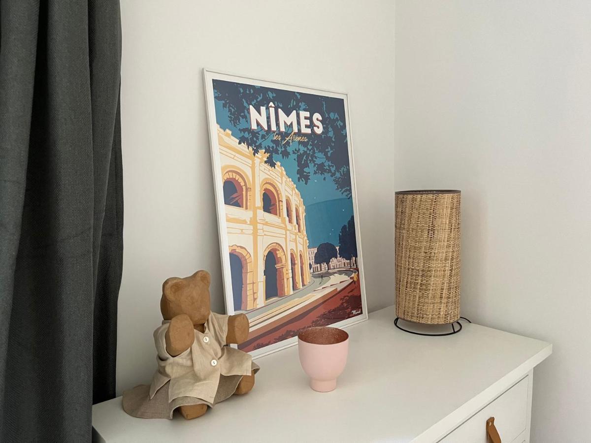 Nimes , Appartement Renove Dans Immeuble Classe. Exterior photo